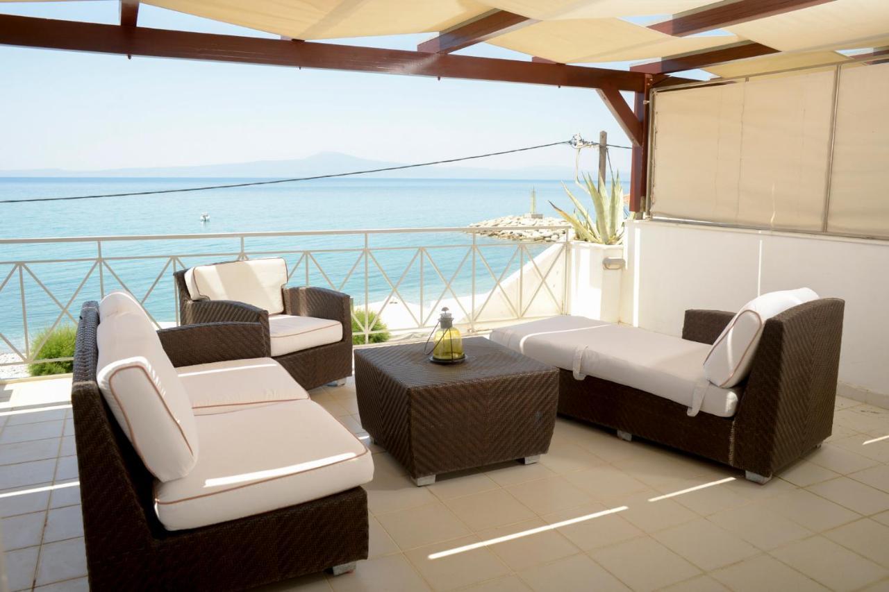 Agali 2 Superior Mezonet Front Of The Sea Apartment Akrogiali Exterior foto