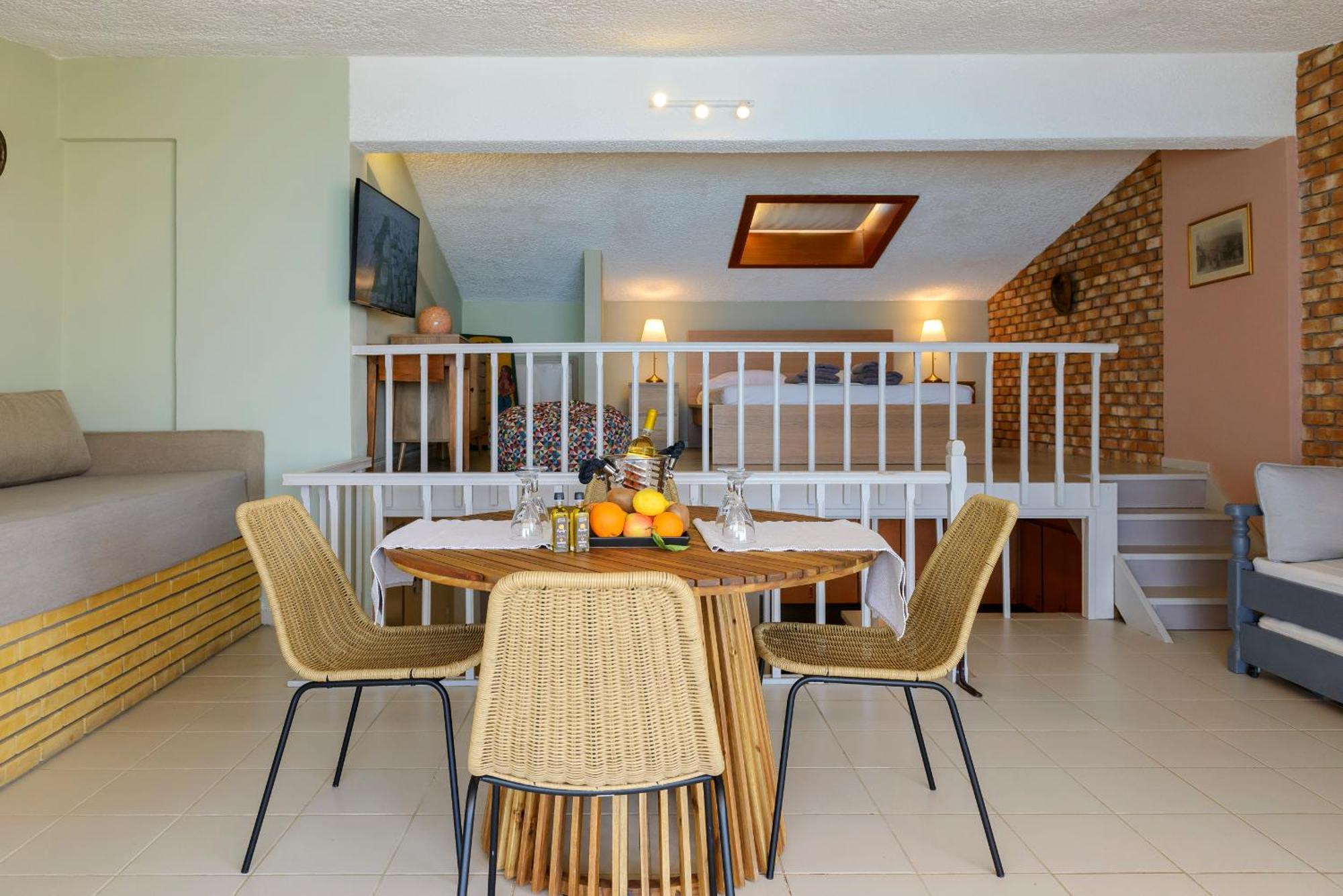 Agali 2 Superior Mezonet Front Of The Sea Apartment Akrogiali Exterior foto