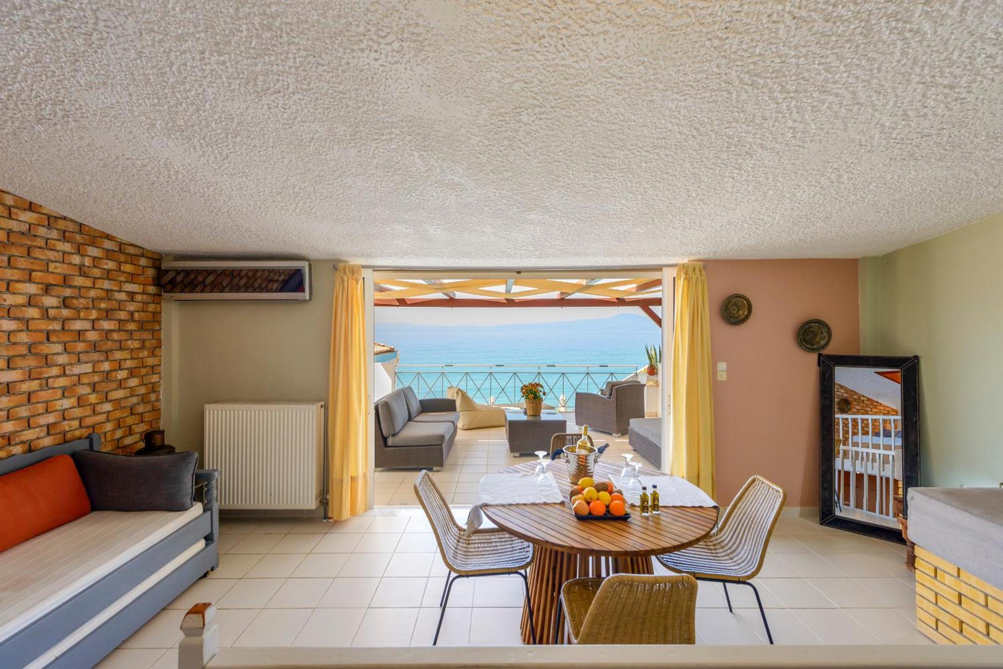 Agali 2 Superior Mezonet Front Of The Sea Apartment Akrogiali Exterior foto